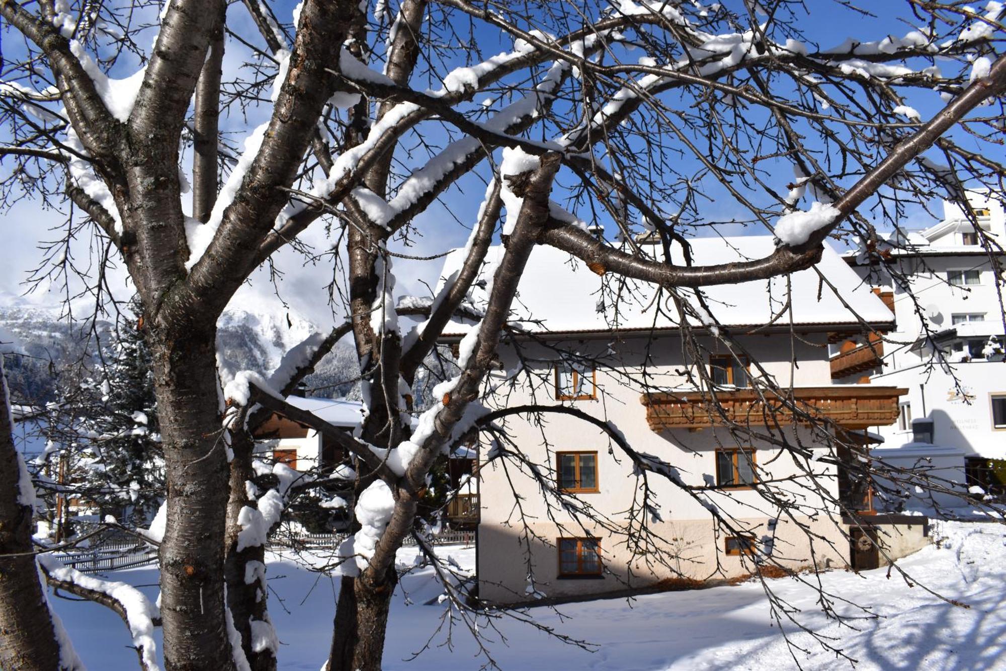 Hirschstube Nauders Bed & Breakfast エクステリア 写真