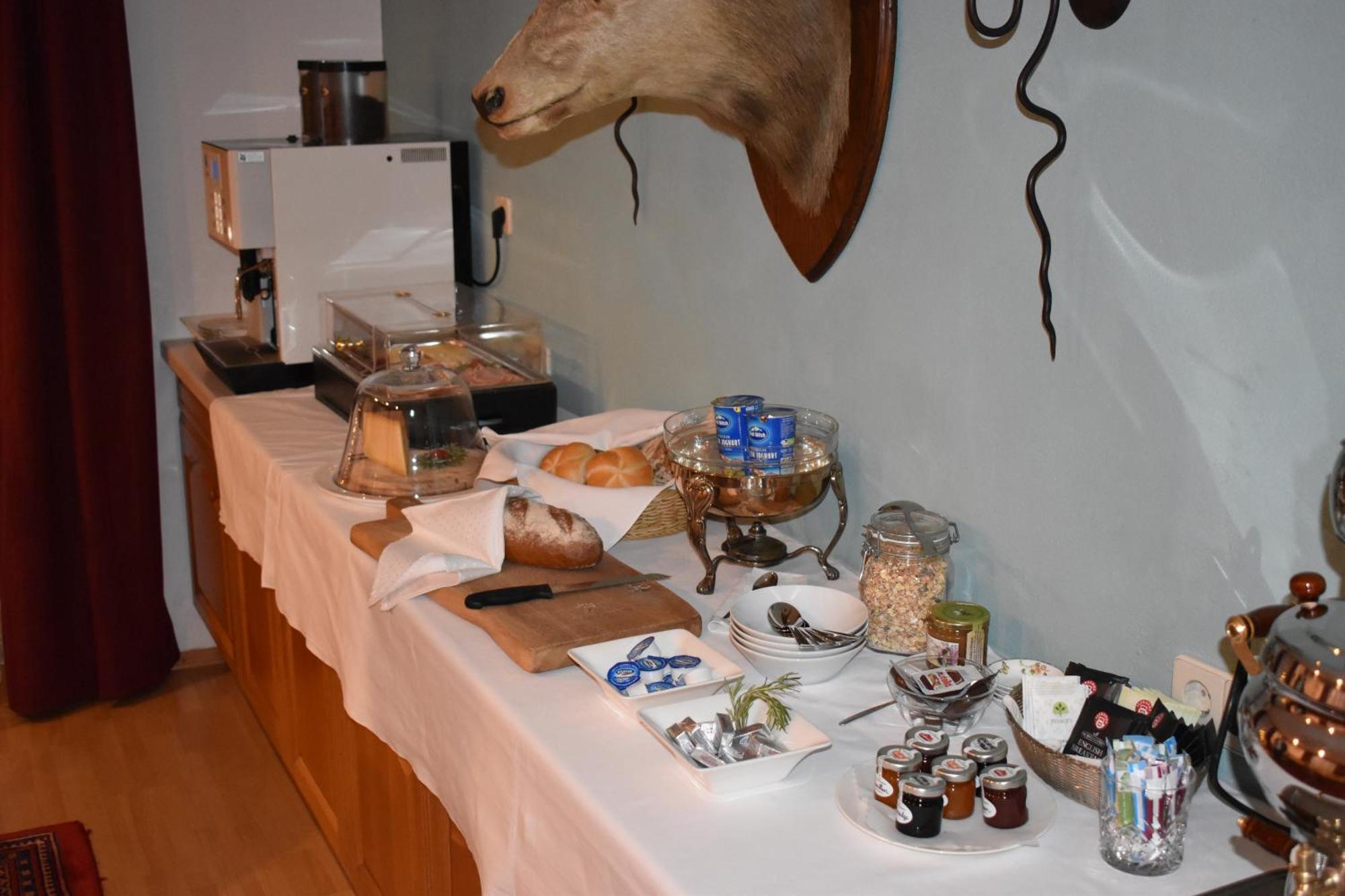 Hirschstube Nauders Bed & Breakfast エクステリア 写真